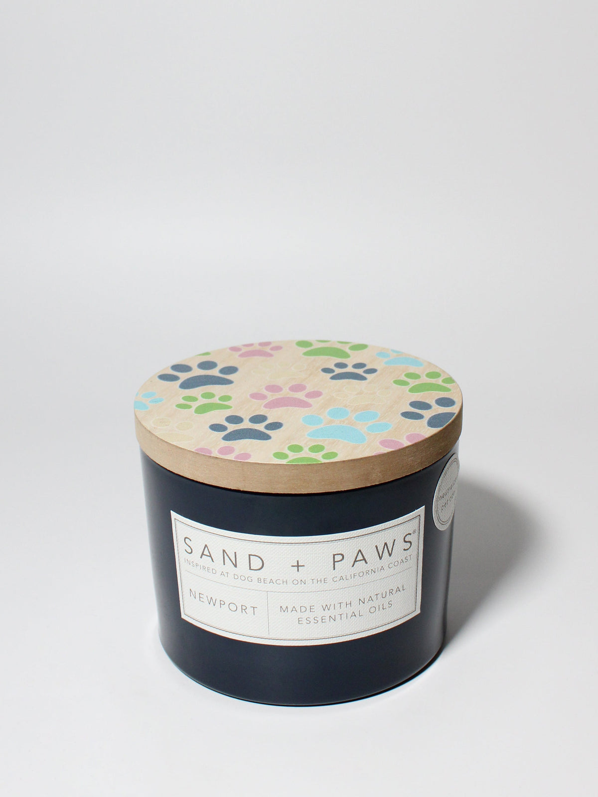 Premium Cozy Sand + Paws Newport 12 oz scented candle