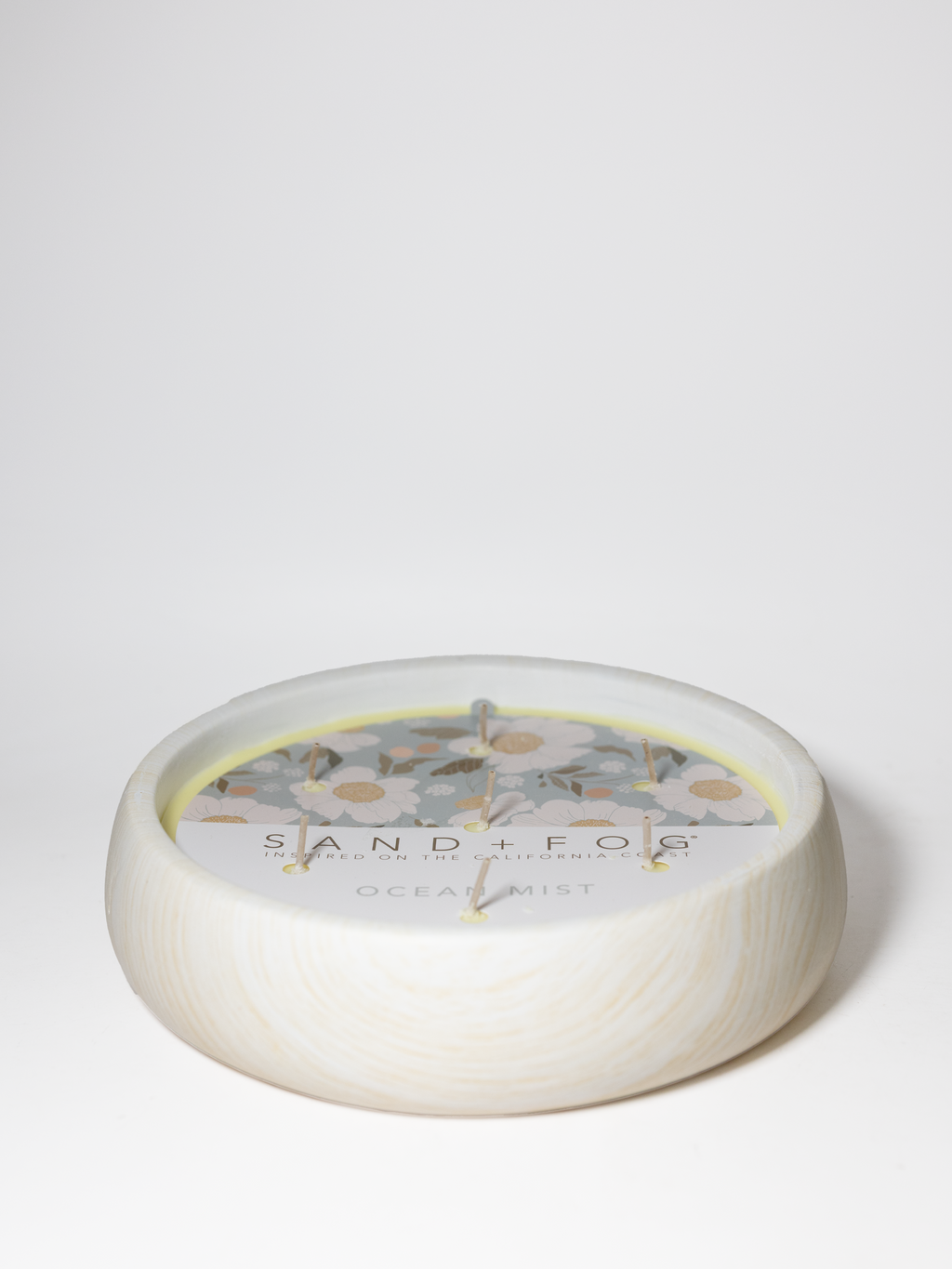 Premium Cozy Ocean Mist 27 oz scented candle