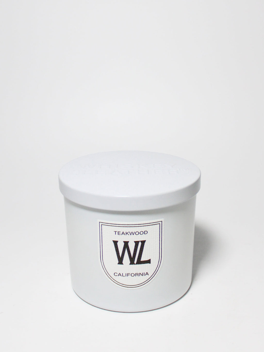 Premium Cozy Teakwood 11 oz scented candle
