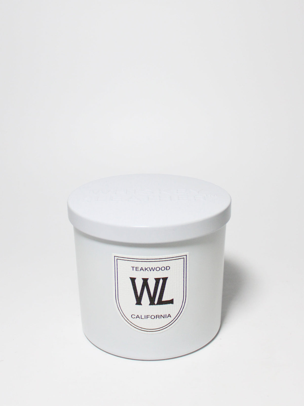Premium Cozy Teakwood 11 oz scented candle