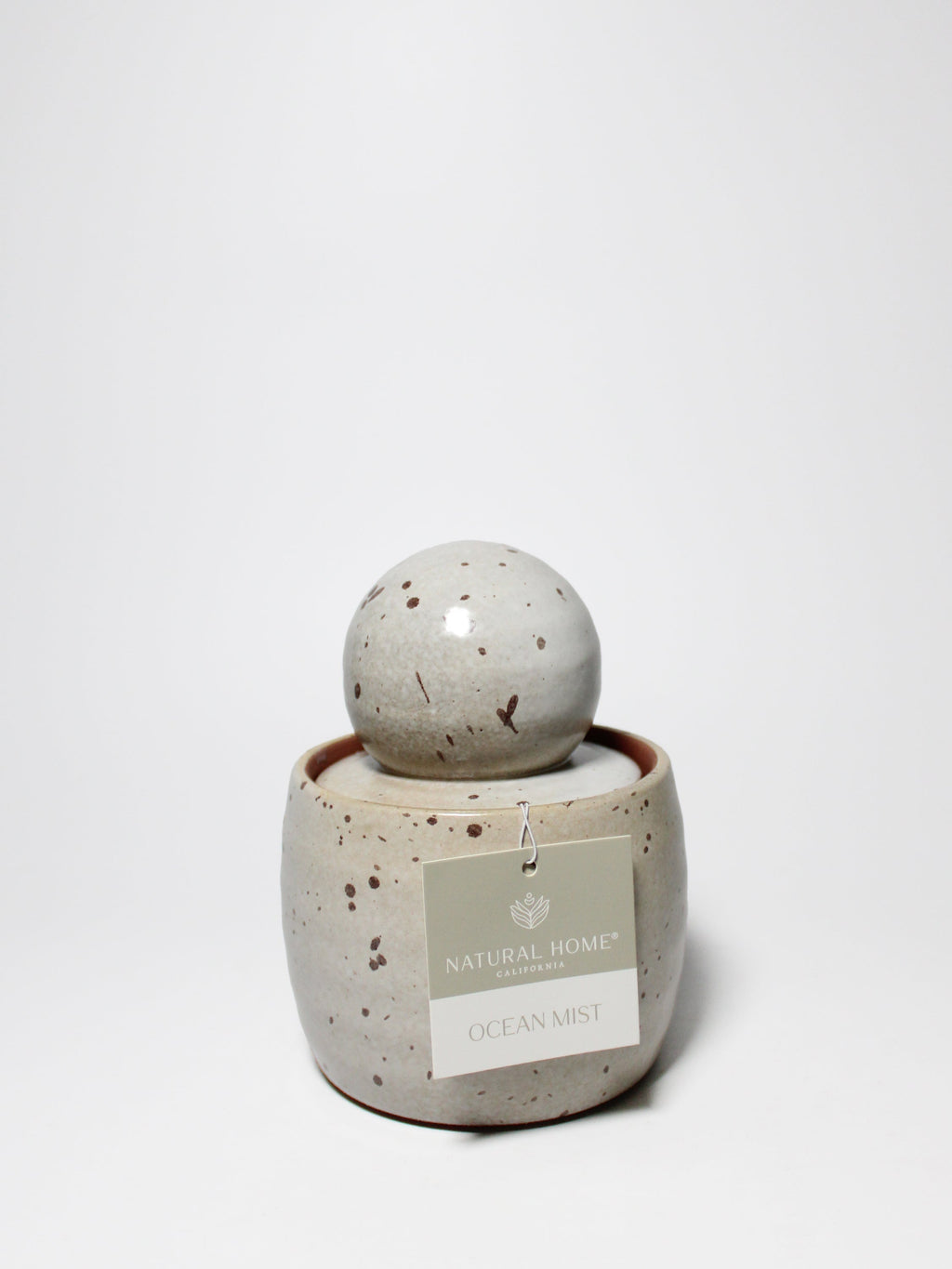 Premium Cozy Ocean Mist Natural Home 13 oz scented candle