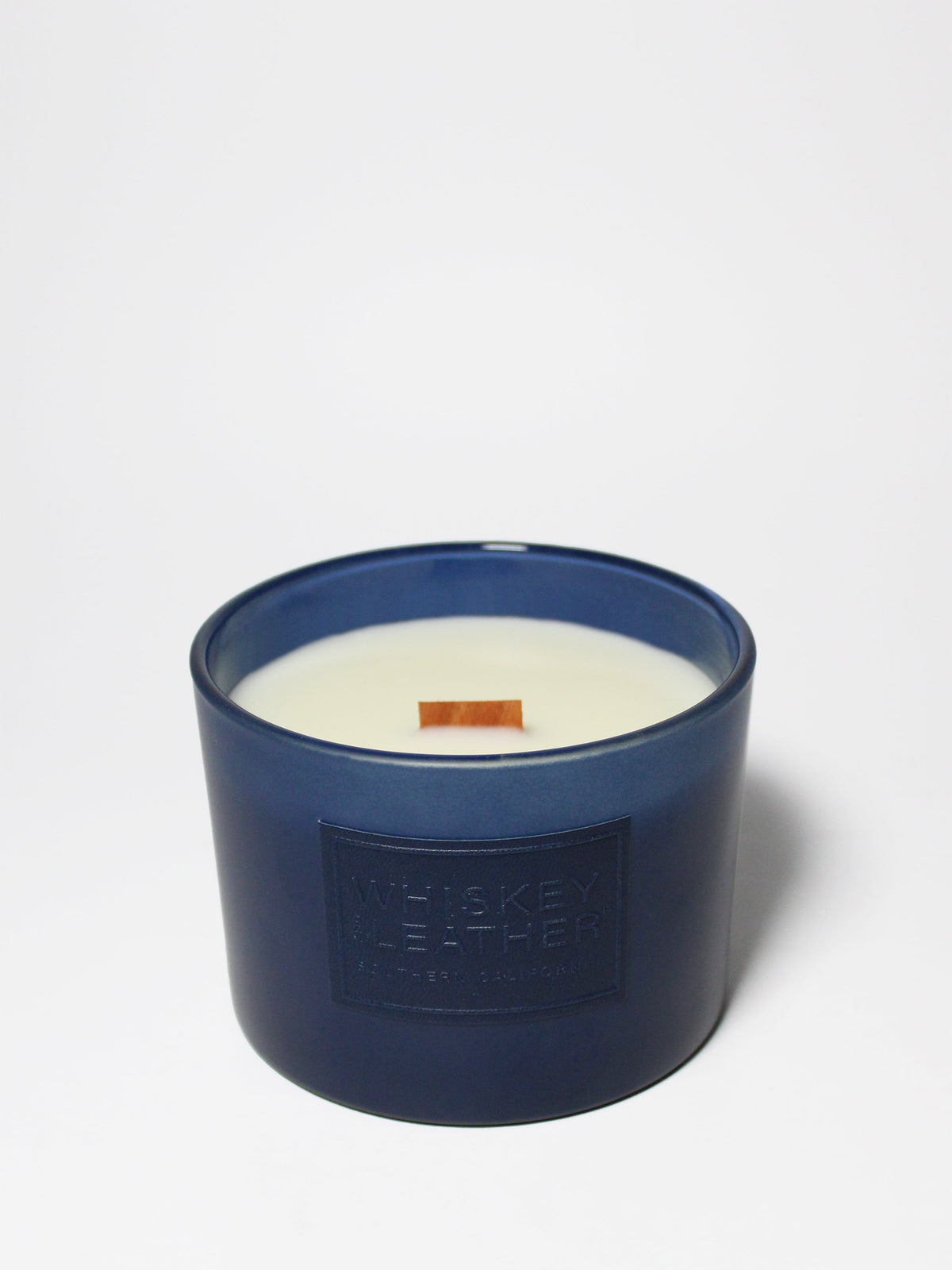 Premium Cozy Teakwood 12 oz scented candle