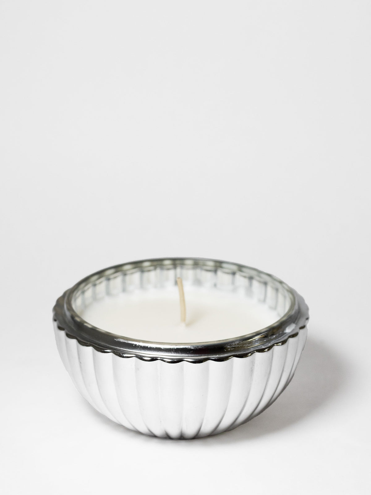 Premium Cozy Firewood & Silver Fir 6 oz scented candle