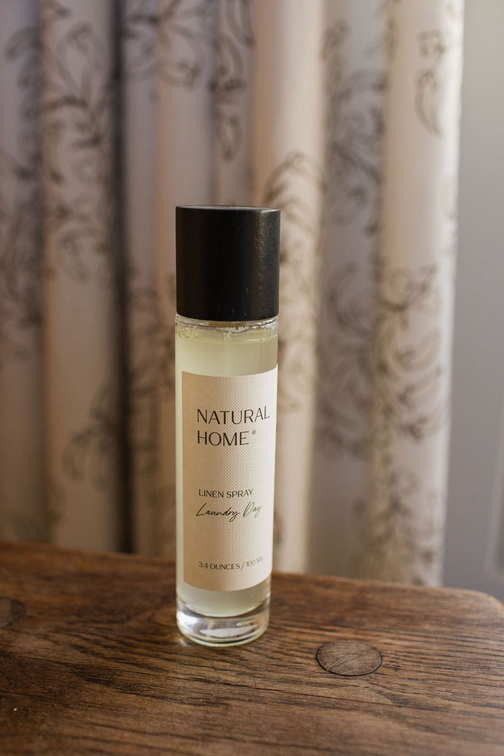 Revitalizing Aromatic Laundry Day Natural Home 100 ml Room Spray