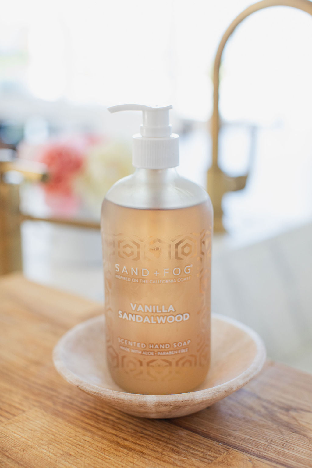 Refreshing Gentle Vanilla Sandalwood 15.7 oz Liquid Hand Soap