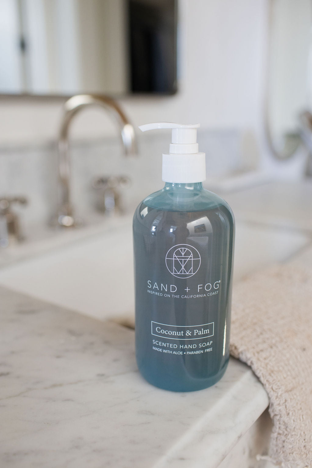 Refreshing Gentle Coconut & Palm 15.7 oz Liquid Hand Soap
