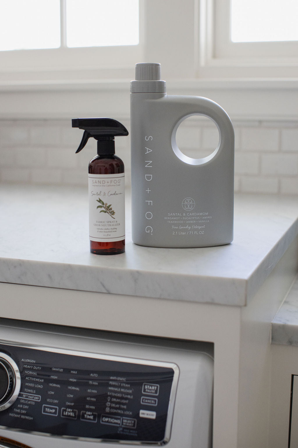 Powerful Signature Santal & Cardamom 71 oz Laundry Detergent