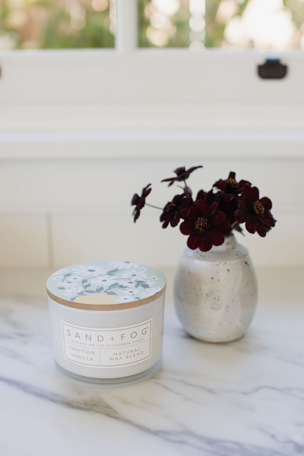 Premium Cozy Tahitian Vanilla 12 oz scented candle