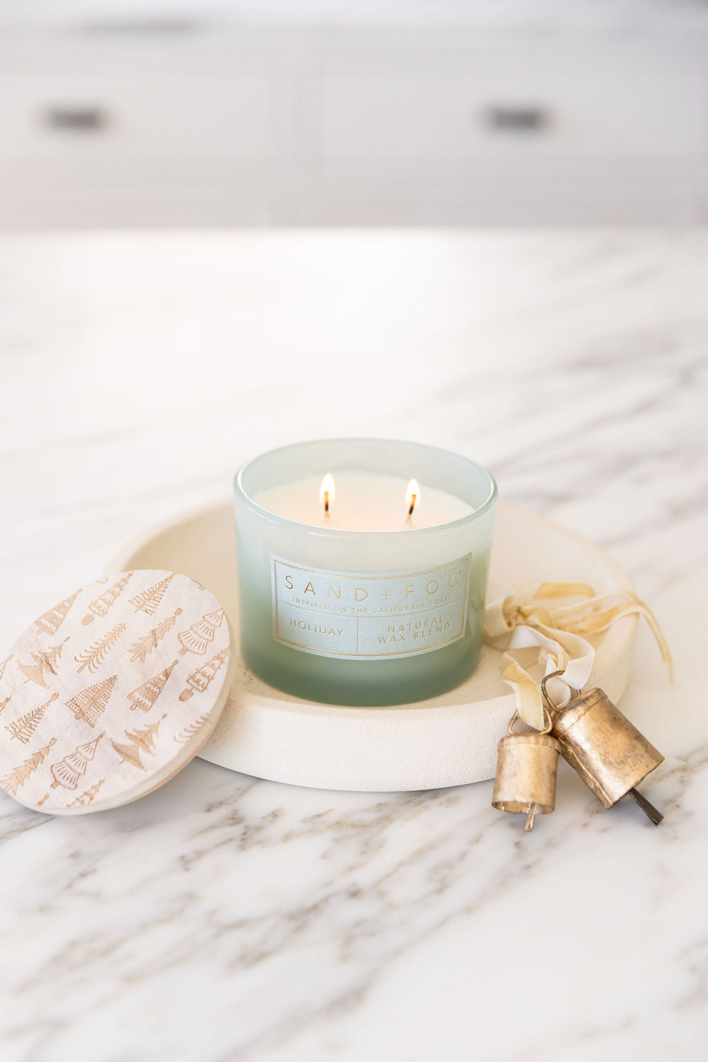 Premium Cozy Holiday 12 oz scented candle