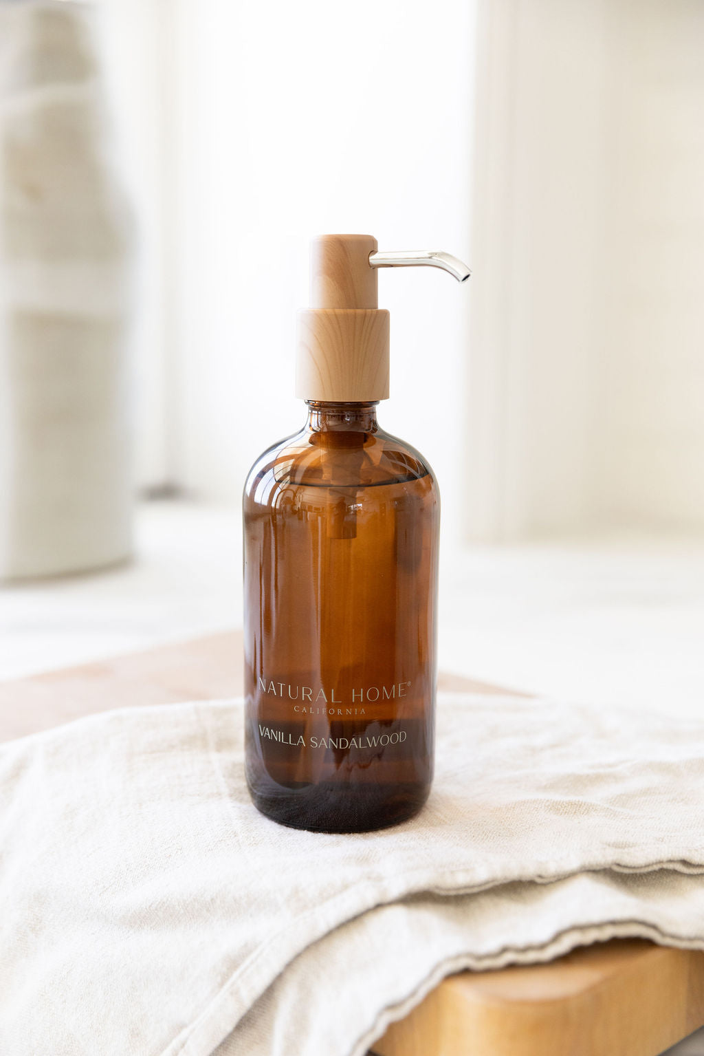 Refreshing Gentle Vanilla Sandalwood Natural Home 15.7 oz Liquid Hand Soap