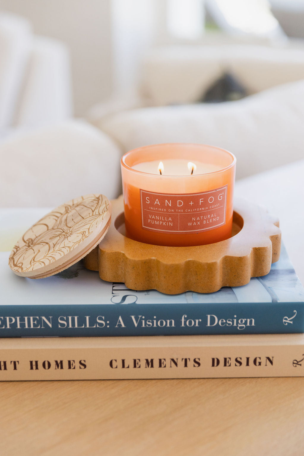 Premium Cozy Vanilla Pumpkin 12 oz scented candle