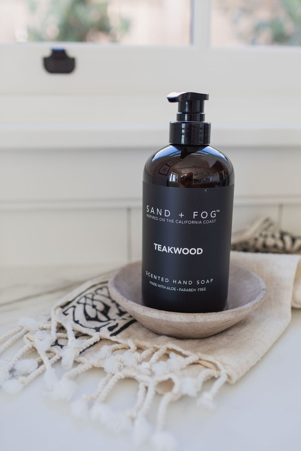 Refreshing Gentle Teakwood 20 oz Liquid Hand Soap