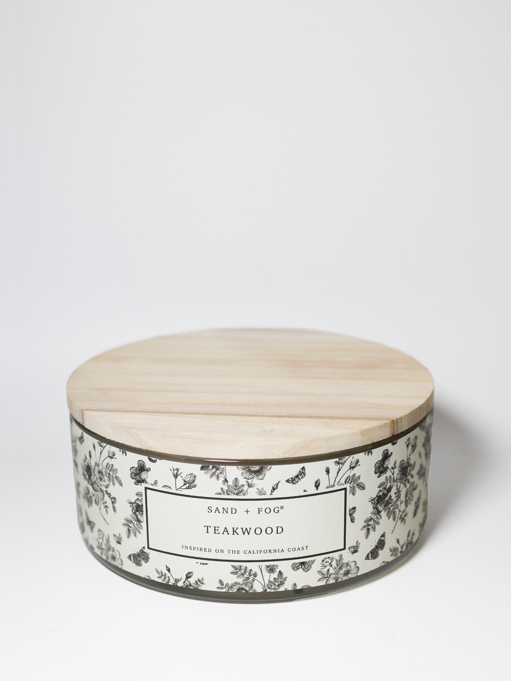 Premium Cozy Teakwood 34 oz scented candle