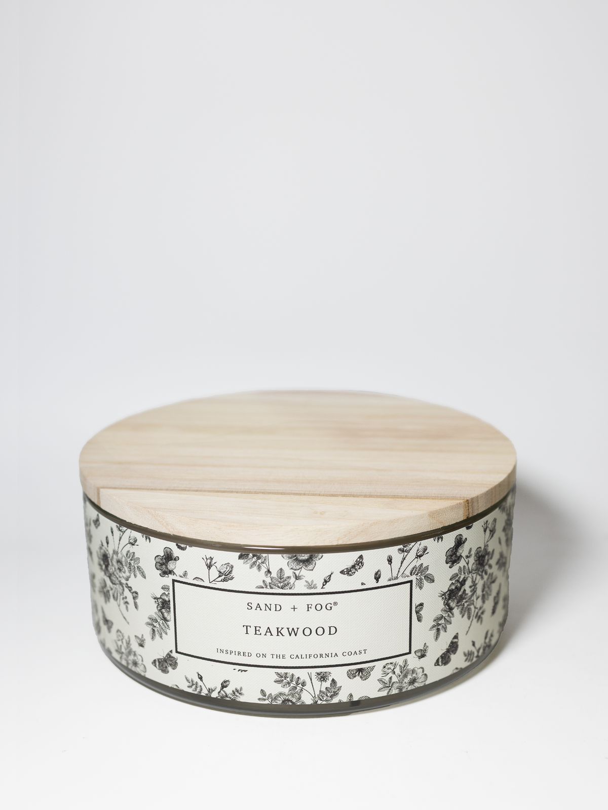 Premium Cozy Teakwood 34 oz scented candle