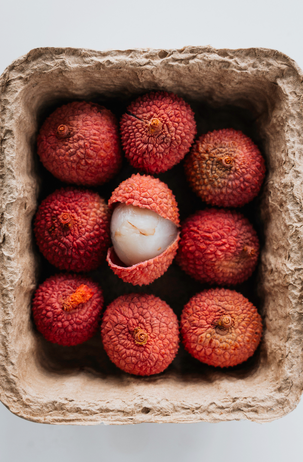 Premium Cozy Lychee & Currant 12 oz scented candle
