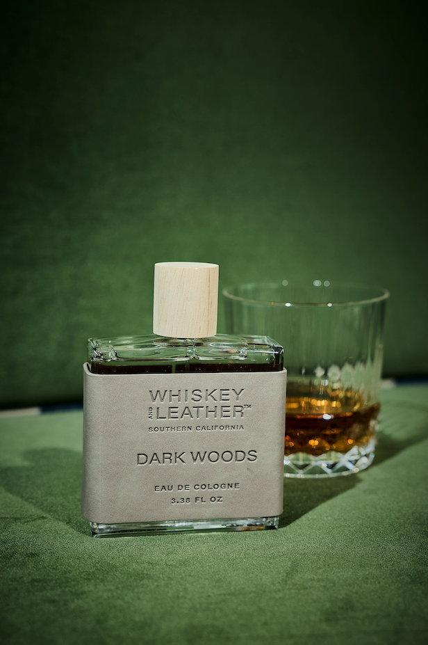 Alluring Elegant Dark Woods 3.38 ml Eau de Toilette