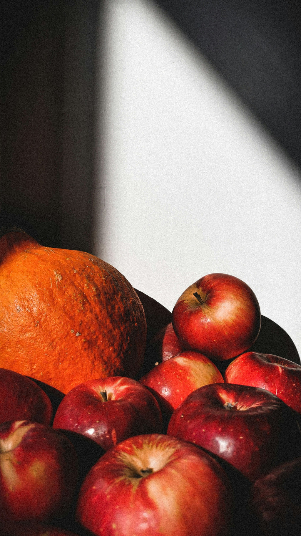 Premium Cozy Pumpkin & Apple 12 oz scented candle