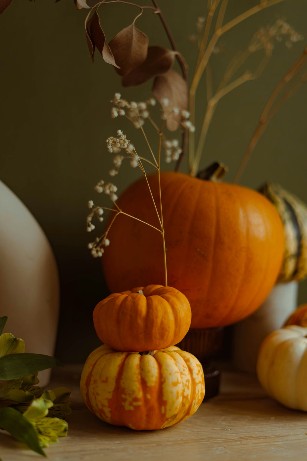 Premium Cozy Pumpkin Coconut 21 oz scented candle